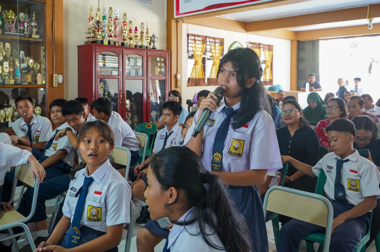 Sosialisasi anti perundungan di SMPN 10 Medan, Selasa (12/8/2025).