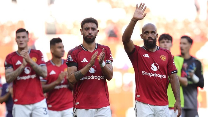 Liverpool membuka musim dengan kemenangan 4-2 atas Bournemouth di Anfield. Mohamed Salah dkk tampil garang sejak menit awal.