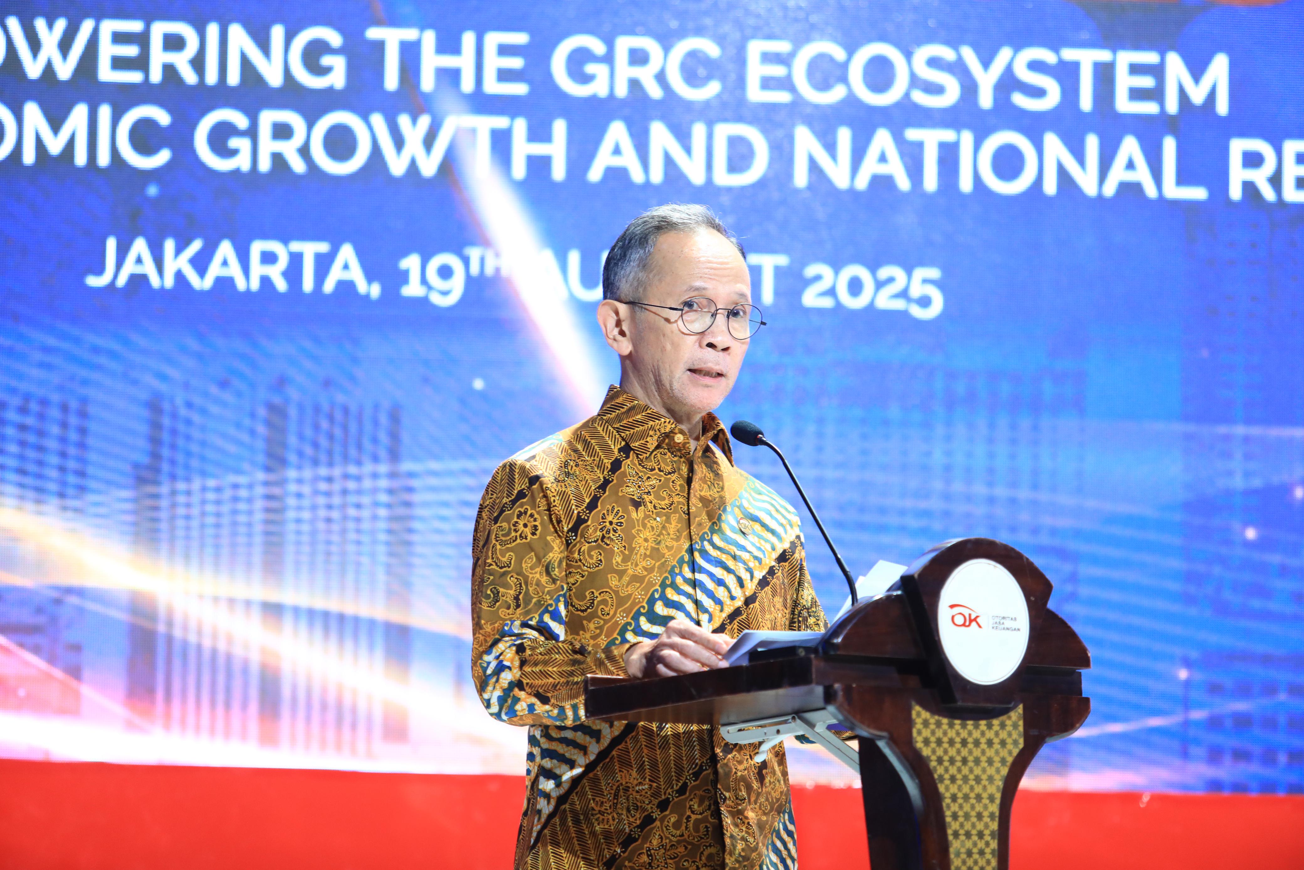 Ketua Dewan Komisioner OJK, Mahendra Siregar, saat membuka Risk and Governance Summit (RGS) 2025 di Jakarta.