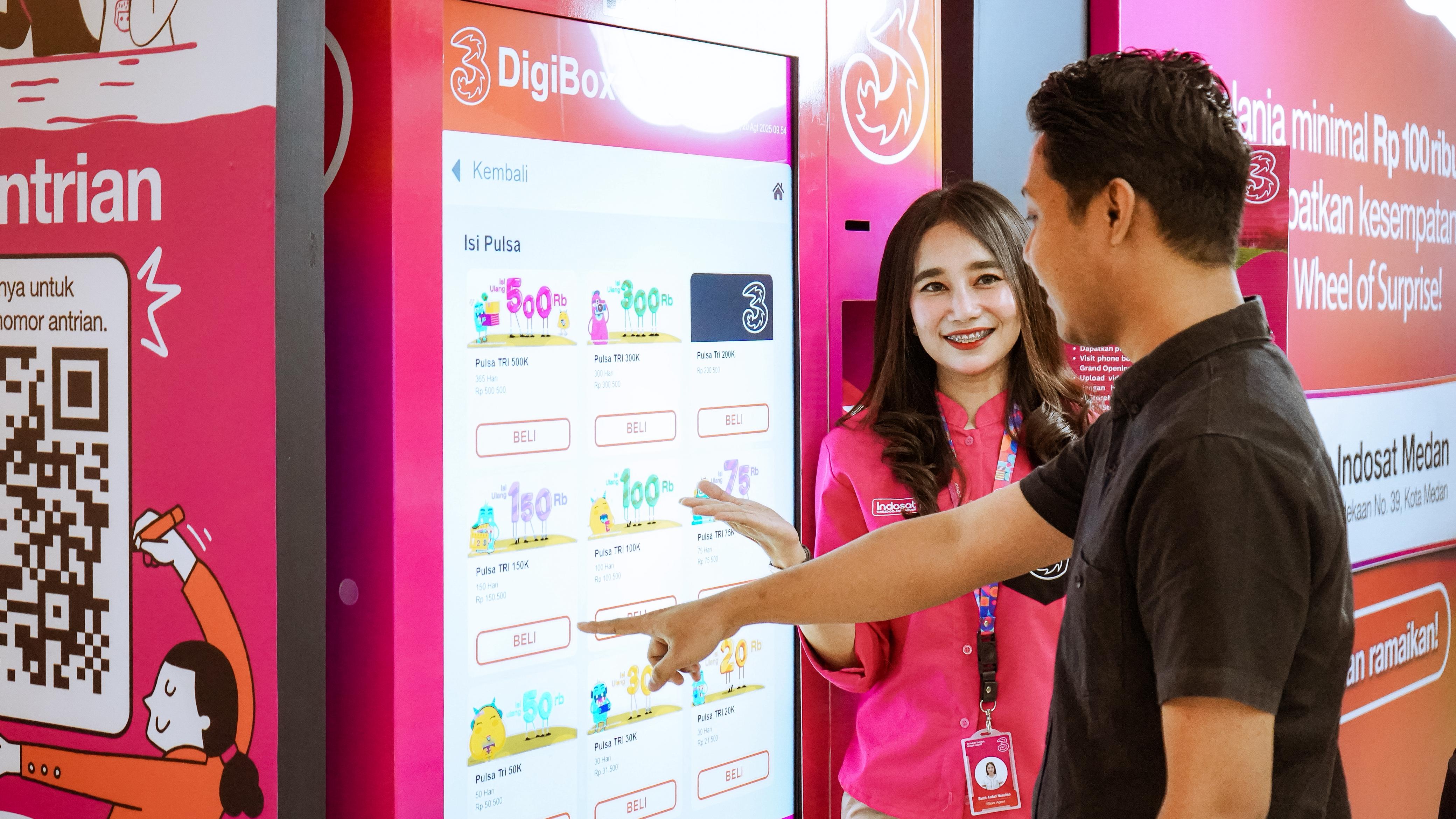 Indosat Ooredoo Hutchison resmi membuka 3Store Medan Perintis dengan konsep modern dan interaktif untuk generasi muda.
