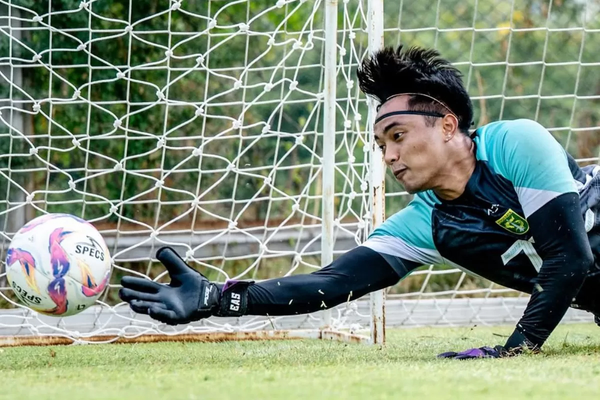 ersebaya Surabaya mencatatkan start impresif di Super League 2025/2026.