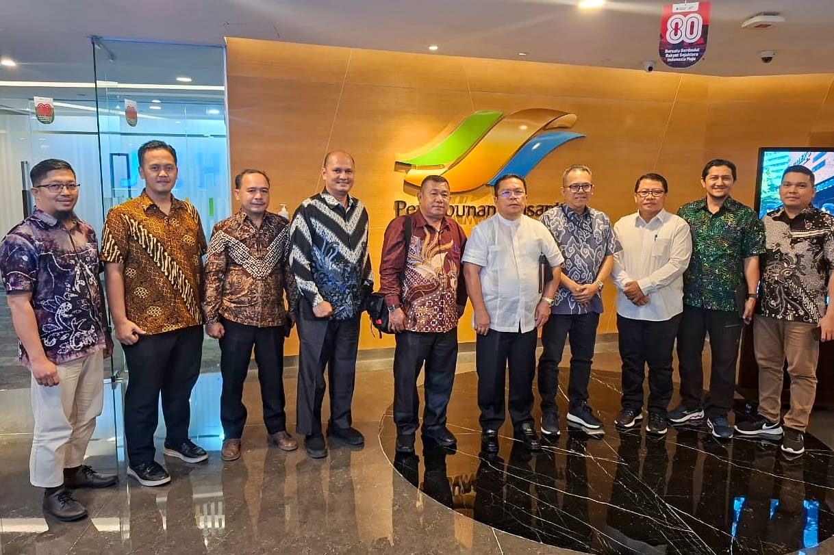 Walikota Siantar Wesly Silalahi beserta rombongan bersama Kepala Divisi Hubungan Kelembagaan dan Hukum PTPN 3 Holding Hengki Heriandono dan jajaran.