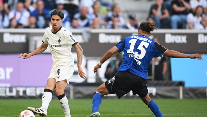 Kevin Diks debut di Bundesliga sebagai pemain pengganti Borussia Moenchengladbach saat menghadapi Hamburg SV.