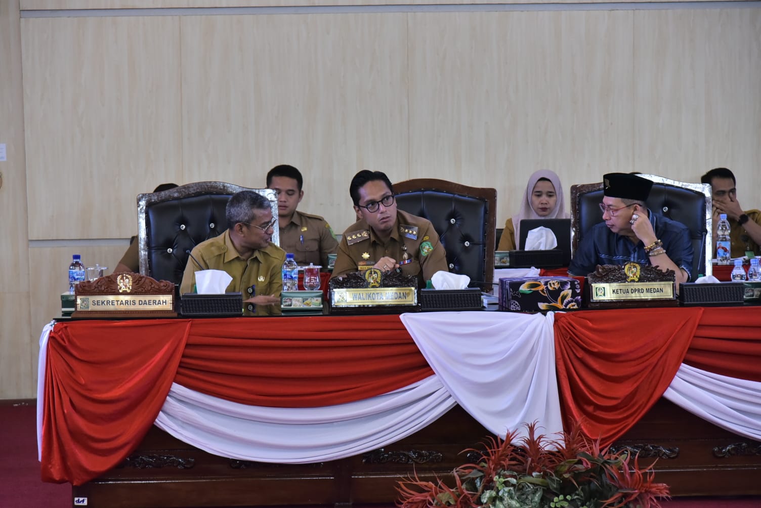 Wali Kota Medan Rico Waas bersama Ketua DPRD Medan, Wong Chun Sen menghadiri paripurna Laporan Reses III Masa Sidang ke-3 pada Senin (25/8/2025).