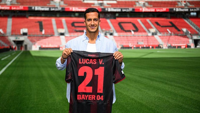 Lucas Vazquez resmi diperkenalkan sebagai pemain baru Bayer Leverkusen dengan kontrak hingga 2027 dan nomor punggung 21.
