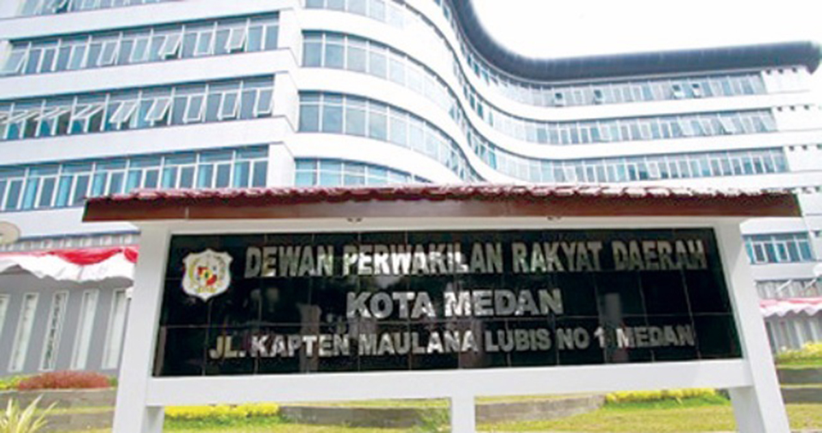 Kantor DPRD Kota Medan, tempat anggota dewan Roma US yang dilaporkan ke Kejari terkait dugaan kelebihan bayar dana Sosperda.