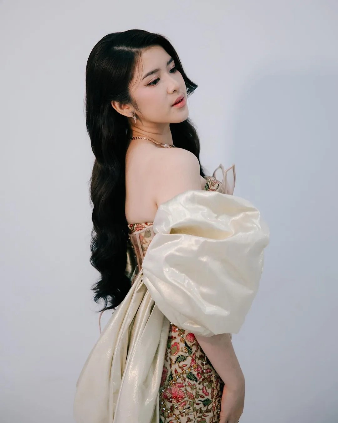 Penyanyi Tiara Andini.