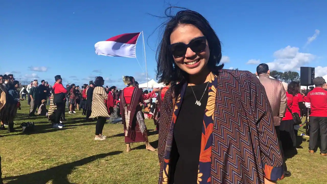 Lusy Rahmawaty mantan personel B3 kini menetap di Sydney dan memilih hidup tanpa media sosial.