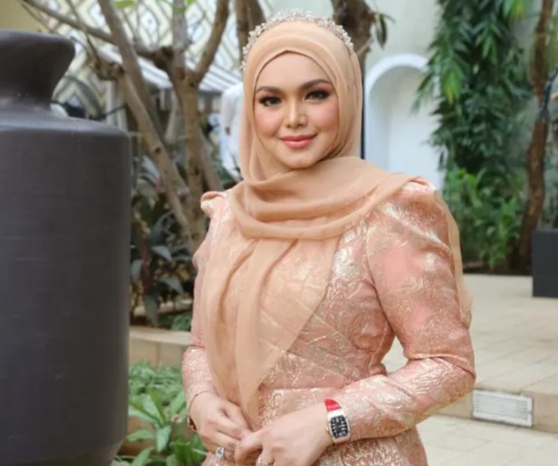 Penyanyi Malaysia, Siti Nurhaliza.