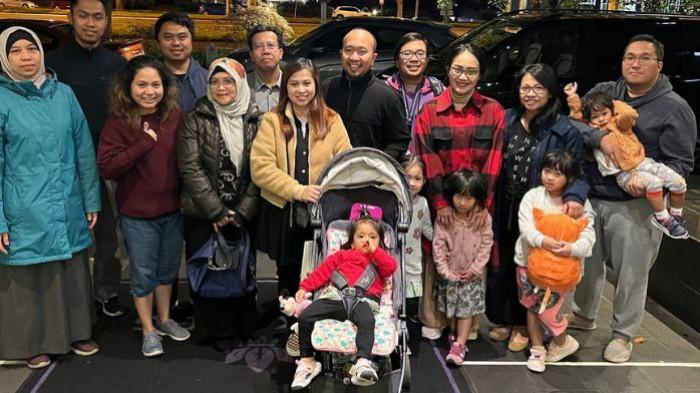 Zetro Leonardo Purba bersama keluarga saat kembali ke Indonesia beberapa waktu lalu.