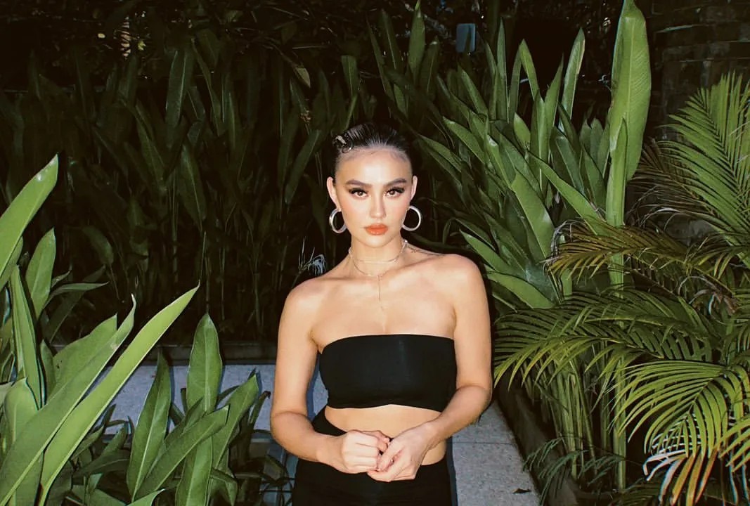 Agnez Mo menegaskan public speaking harus jadi standar dasar DPR agar tidak melukai hati rakyat.