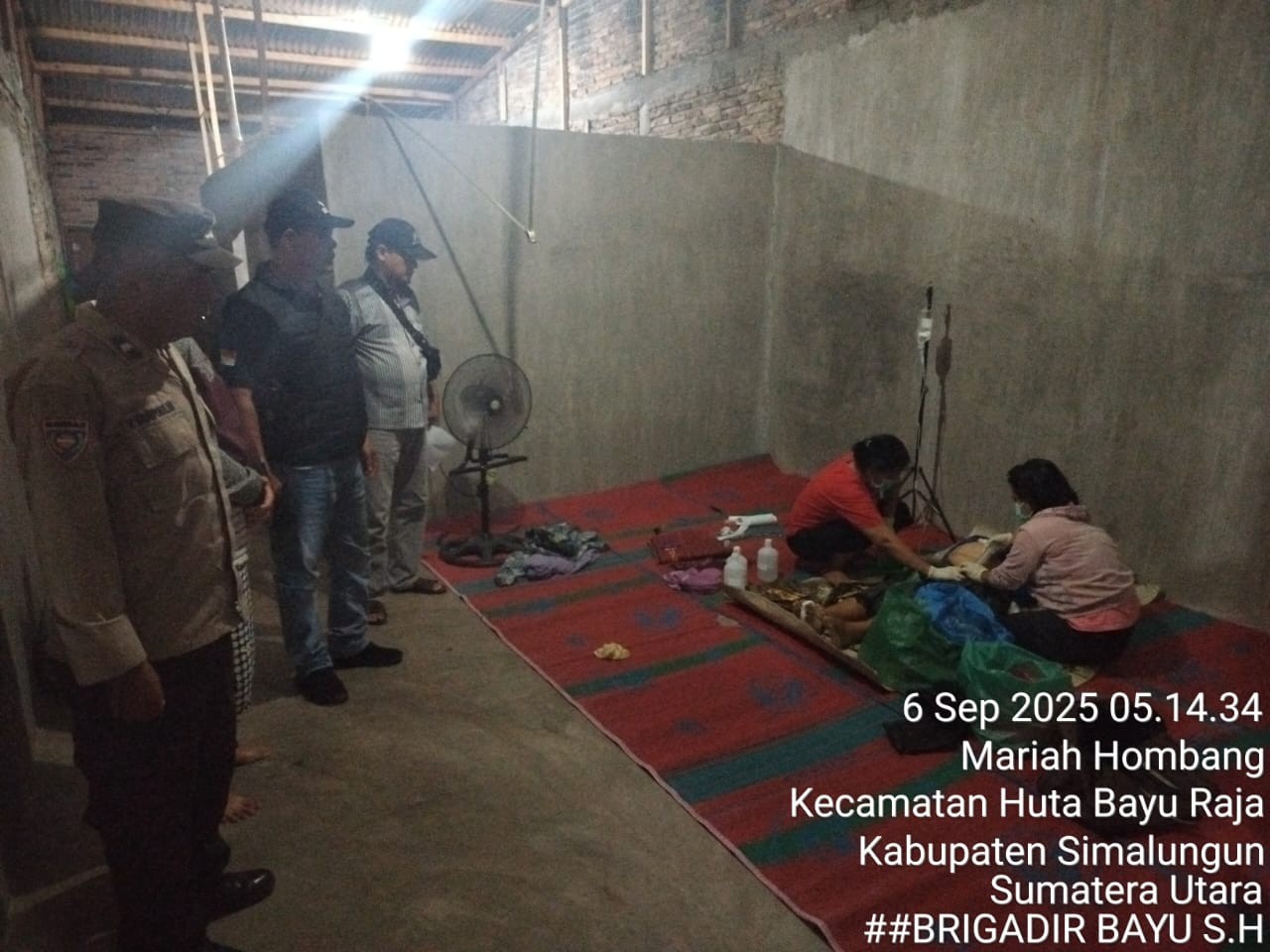 Rumah duka almarhumah Rismauli Siahaan, lansia yang ditemukan tewas telungkup di dapur rumahnya.