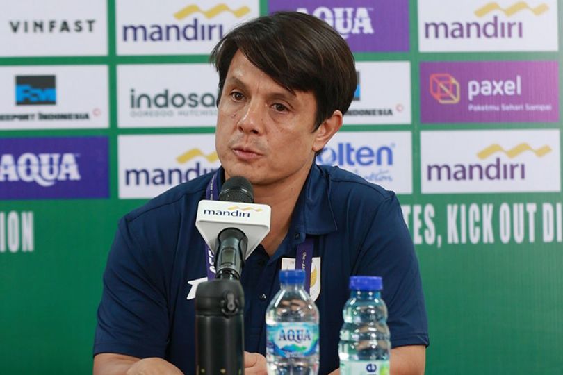 Matias Ibo, penerjemah Timnas U-23 yang kuasai lima bahasa, jadi sosok penting di balik layar skuad Garuda Muda.