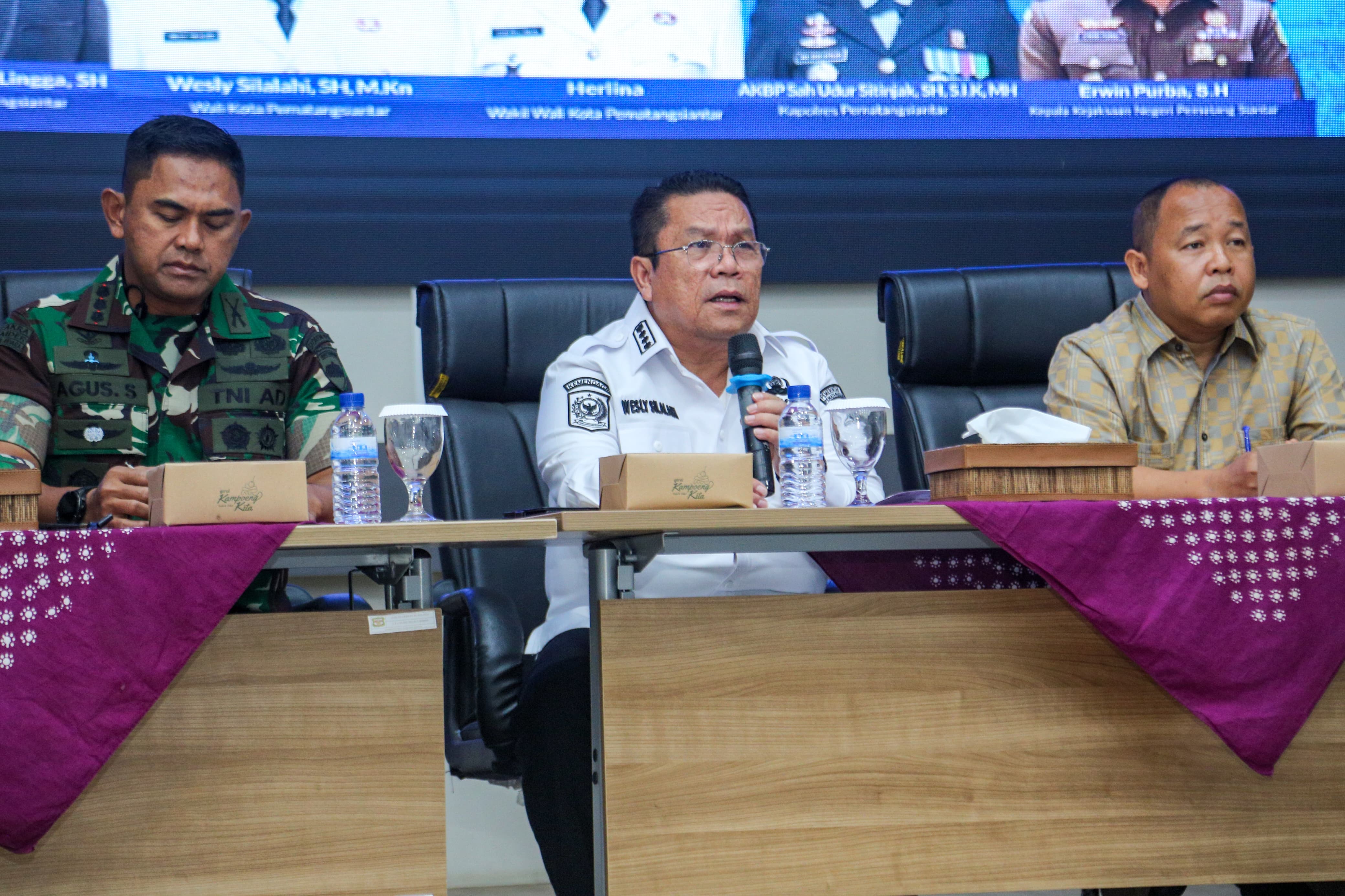 Walikota Siantar Wesly Silalahi, Forkopimda dan elemen masyarakat dialog bersama membahas dinamika sosial di Kota Pematangsiantar.