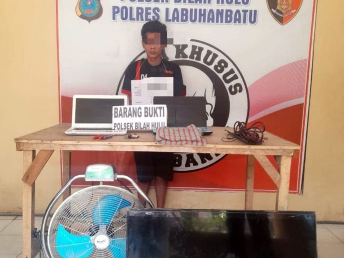 Tersangka pencurian di Labuhanbatu saat diamankan polisi.