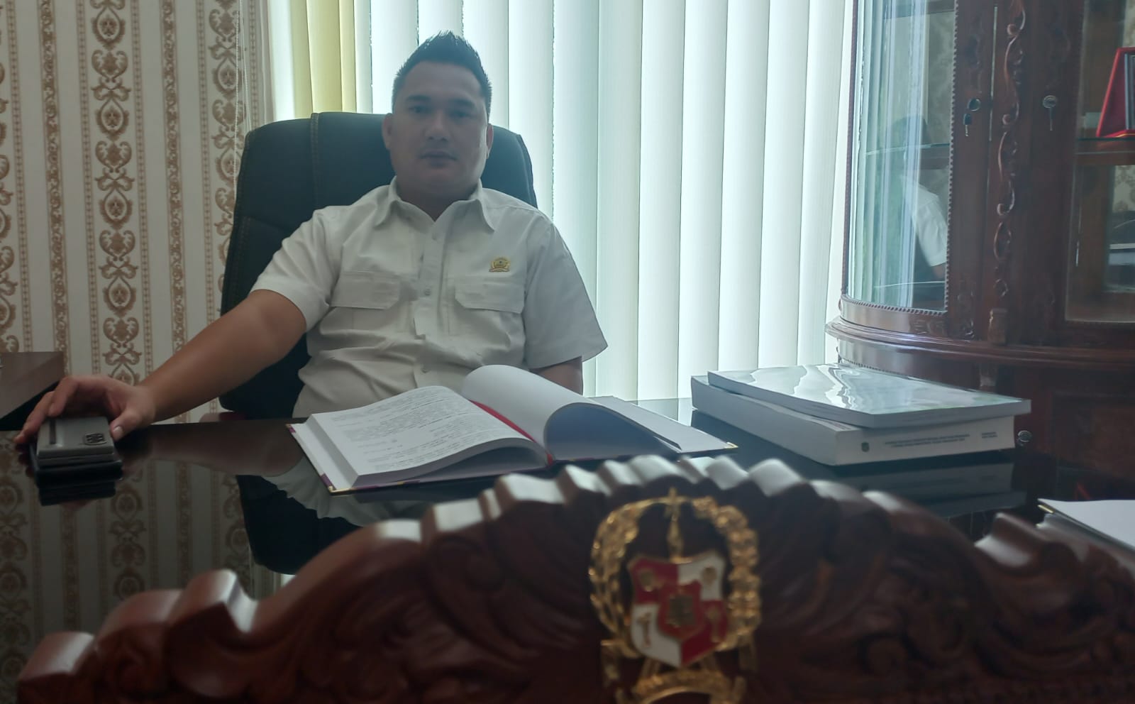 Ketua Komisi 1 DPRD Medan, Reza Pahlevi Lubis saat diwawancarai wartawan, baru-baru ini.