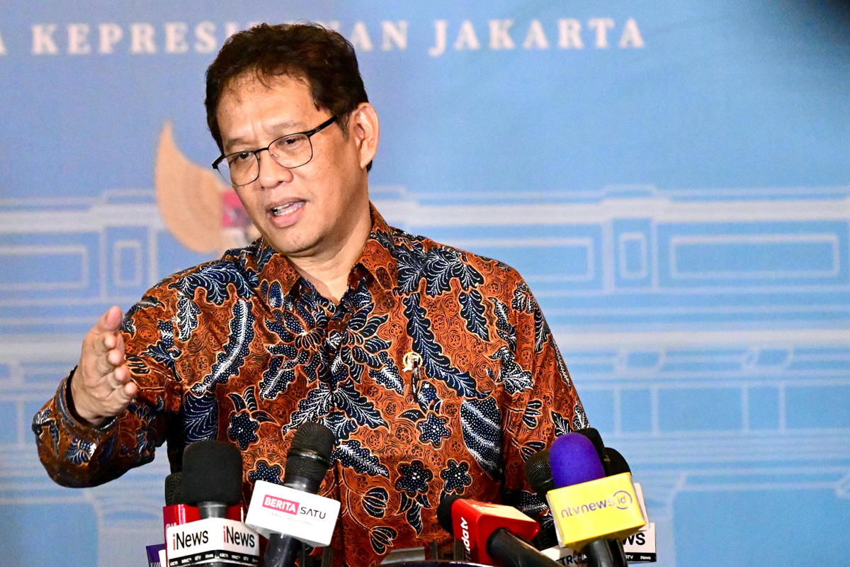 Menteri Keuangan Purbaya Yudhi Sadewa saat jumpa pers di Istana Negara.
