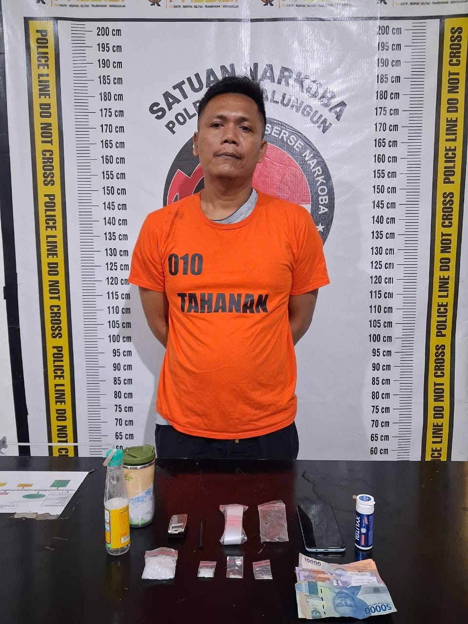Junaidi alias Goplak, bandar sabu asal Siantar yang ditangkap Polres Simalungun dengan barang bukti 16,07 gram sabu.