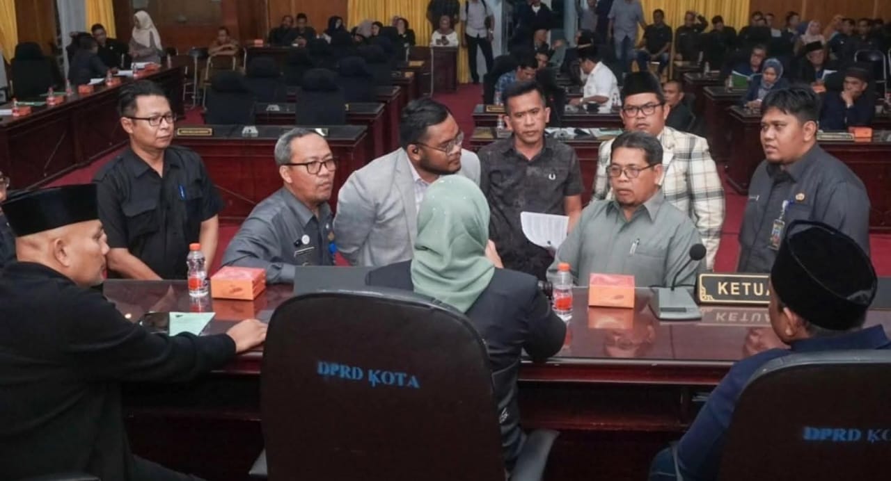 Ranperda RTRW Kota Padangsidimpuan 2025-2045 diserahkan untuk pembahasan lebih lanjut di DPRD.