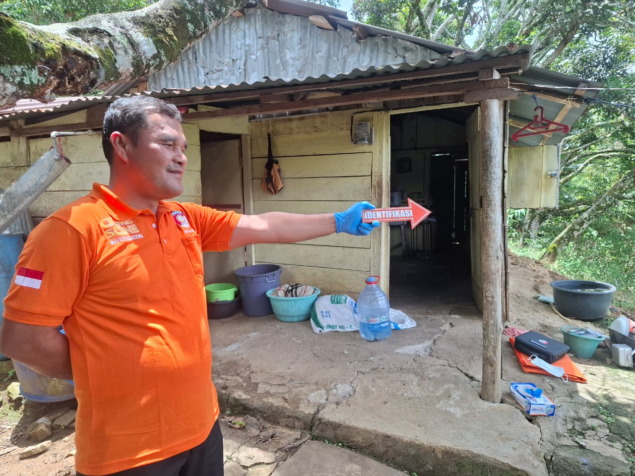 Rumah tempat jenazah Hotma Justi Sidabalok di Kelurahan Haranggaol, Kecamatan Haranggaol Horisan, Simalungun, ditemukan, Senin (15/9/2025).