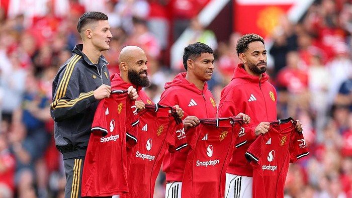 Legenda MU Paul Scholes menilai fokus belanja Setan Merah keliru dan meragukan kualitas pemain baru musim panas 2025.