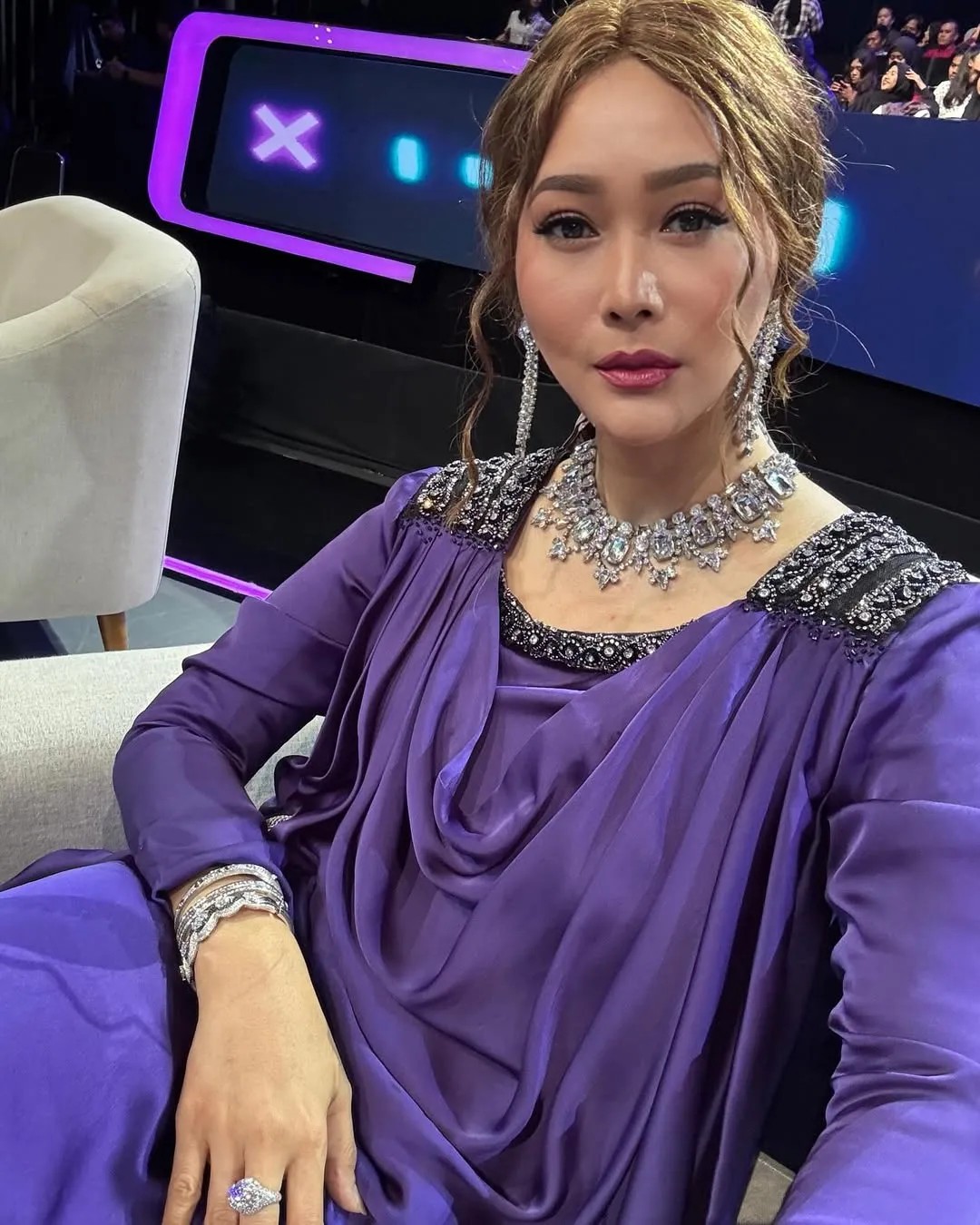 Inul Daratista menegaskan dirinya tak tertarik masuk politik dan memilih fokus sebagai penyanyi serta pebisnis.