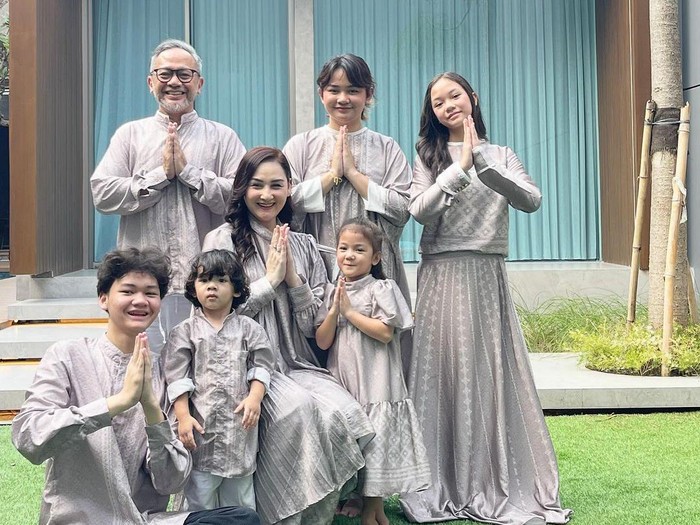 Indra Brasco dan Mona Ratuliu