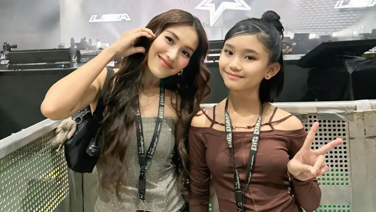 Ayu Ting Ting akui sudah 10 tahun tak pernah berkomunikasi dengan Enji Baskoro, ayah kandung Bilqis Khumaira Razak.