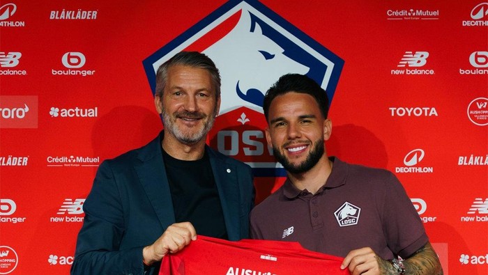 Calvin Verdonk jalani debut bersama Lille saat melawan Lens di Liga Prancis.