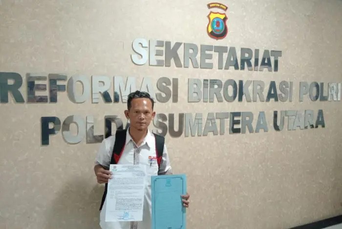 Ketua KP2H Gedung IV, Agus Butar-butar, menyampaikan sikap pedagang menolak perobohan Pasar Horas.