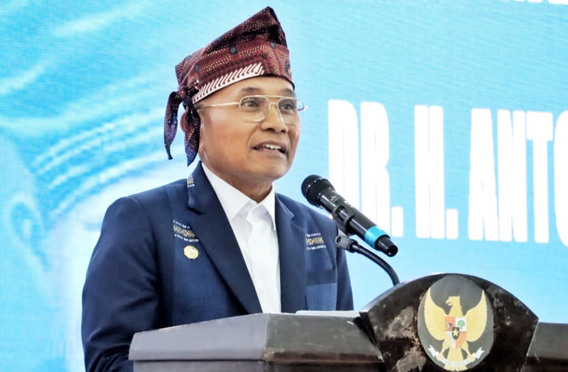 Bupati Simalungun H Anton Achmad Saragih