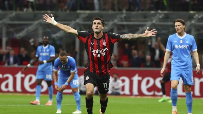 Alexis Saelemaekers dan Christian Pulisic jadi kunci kemenangan AC Milan 2-1 atas Napoli di San Siro, Senin (29/9/2025) dini hari WIB.