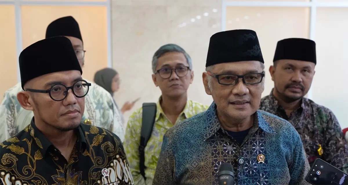 Menteri Haji dan Umrah Mochammad Irfan Yusuf saat memaparkan sistem antrean haji baru di DPR RI.