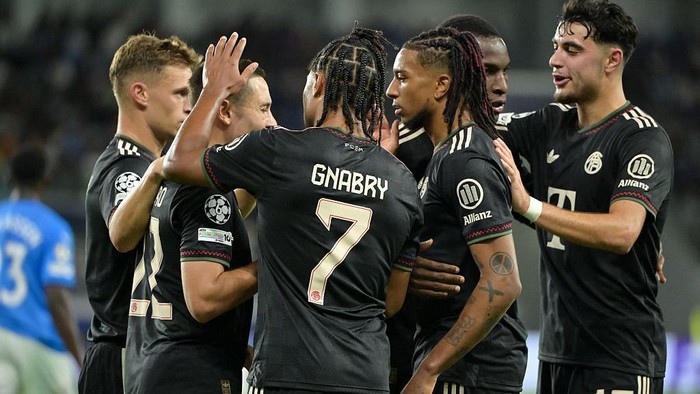 Harry Kane rayakan gol brace saat Bayern Munich bantai Pafos FC 5-1 di Liga Champions.