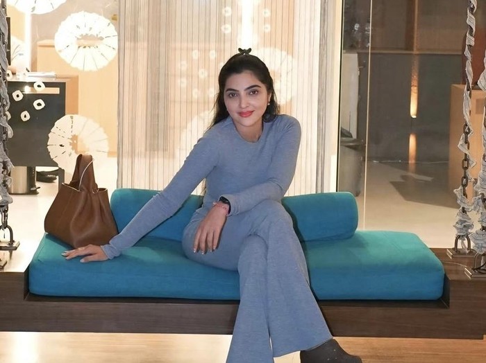 Ashanty bersama suaminya, Anang Hermansyah. Ashanty dituding eks karyawan merampas aset, namun ia membantah keras tudingan tersebut.