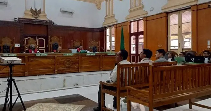 Pemeriksaan tiga saksi di Ruang Sidang Utama Pengadilan Tindak Pidana Korupsi (Tipikor) pada Pengadilan Negeri (PN) Medan.