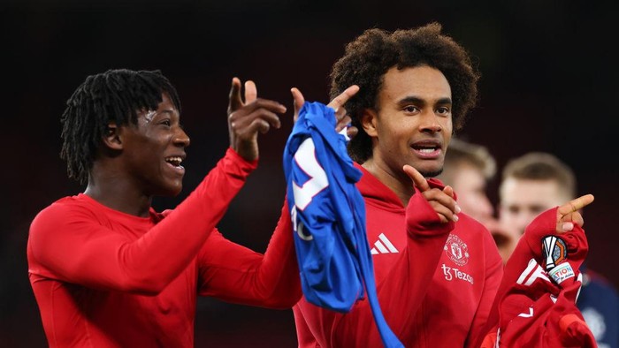 Kobbie Mainoo dan Joshua Zirkzee dikabarkan akan dilepas Manchester United pada bursa transfer Januari 2025.