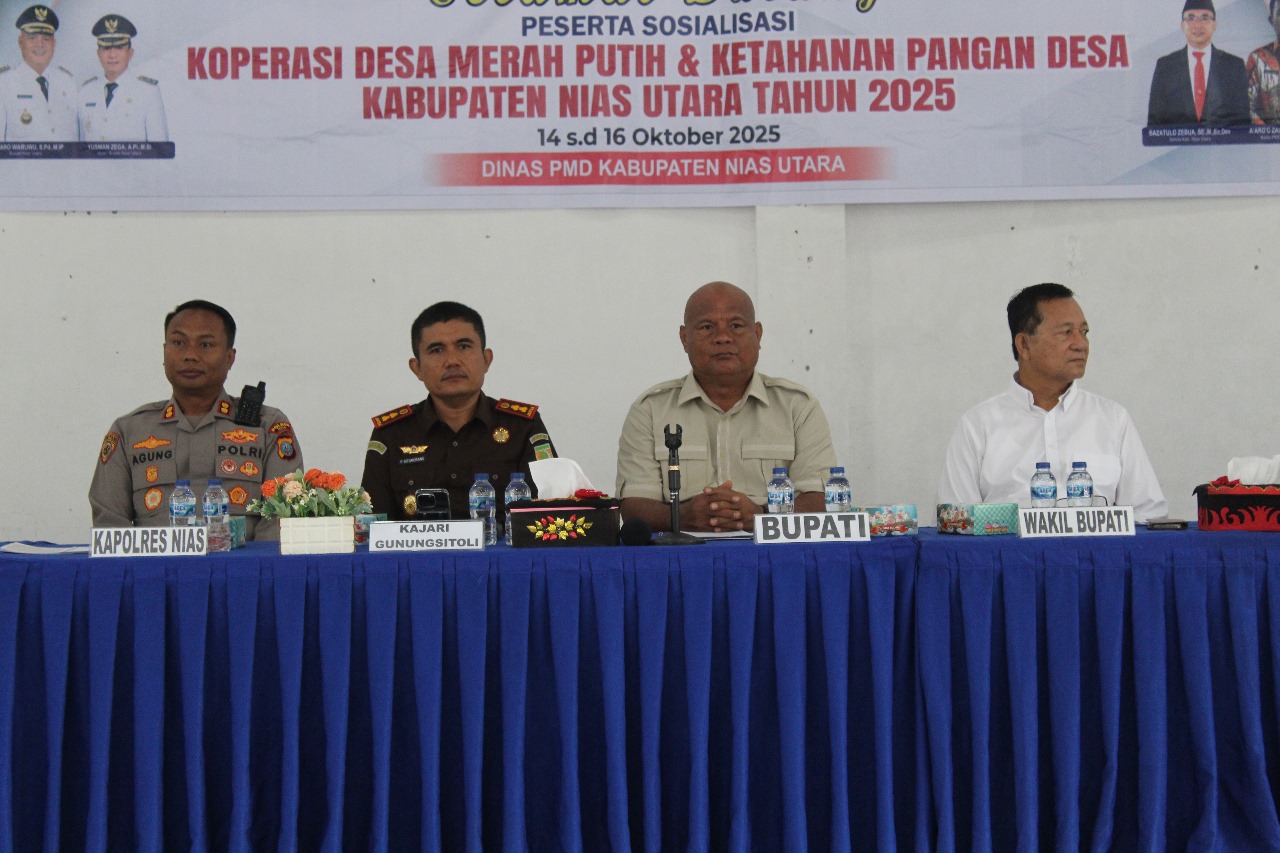 Kapolres Nias AKBP Agung, Kajari Gunungsitoli Parada Situmorang SH MH, Bupati Nias Utara Amizaro Waruwu, Wakil Bupati Nias Utara Yusman Zega.