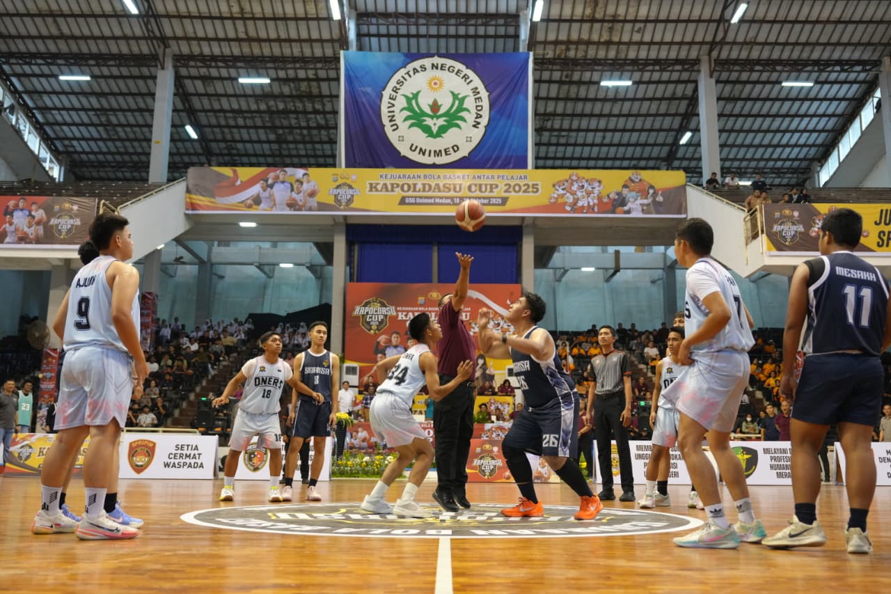 Pertandingan Kejuaraan Bola Basket Antar Pelajar &ldquo;Kapoldasu Cup 2025&rdquo; di UNIMED.