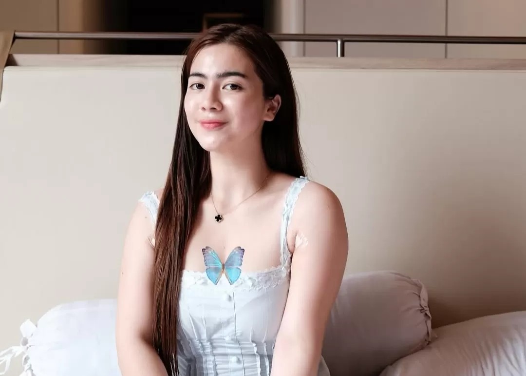 Felicya Angelista menjalani prosedur sedot lemak.