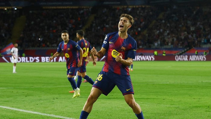 Fermin Lopez merayakan hattrick ke gawang Olympiakos di Liga Champions.