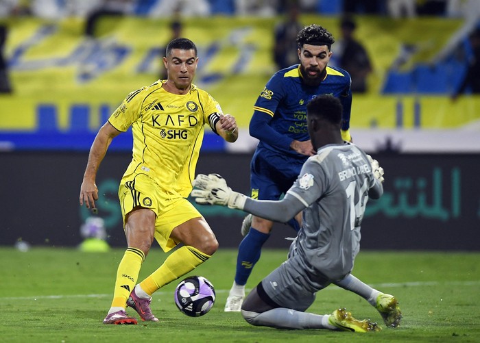 Cristiano Ronaldo kembali jadi pembeda saat Al Nassr menang 2-0 atas Al Hazm di lanjutan Liga Arab Saudi.