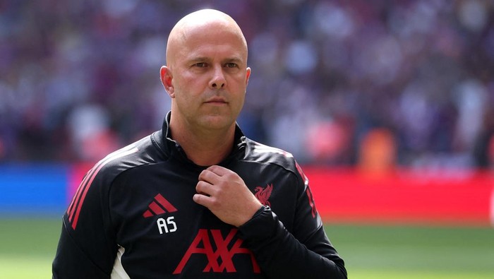 Arne Slot usai Liverpool kalah 2-3 dari Brentford, soroti jadwal padat dan transfer mahal musim panas yang memengaruhi performa tim.