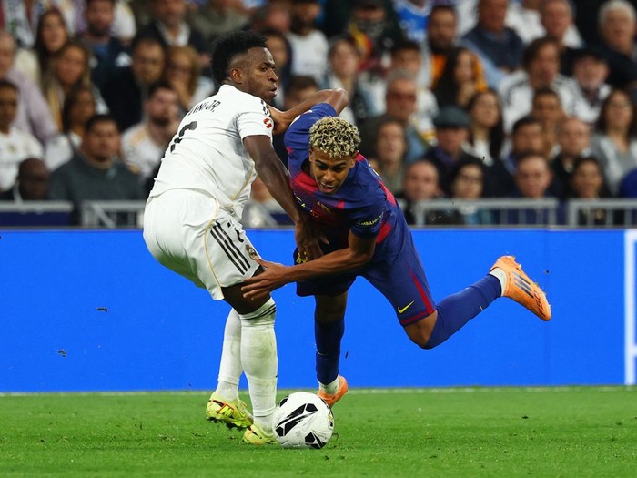 Xabi Alonso ungkap strategi tim untuk meredam Lamine Yamal di El Clasico, Minggu (26/10/2025).