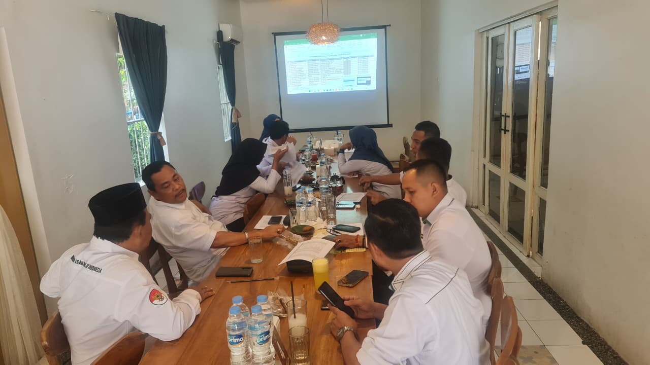 Monitoring dan evaluasi bersama Kemenag Kota Binjai di Sekolah Madrasah di Kota Binjai.