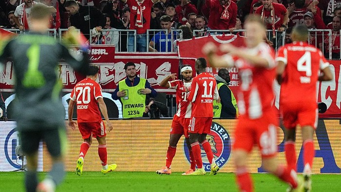 Serge Gnabry membuka keunggulan Bayern Munich lewat serangan cepat sebelum Die Roten menuntaskan kemenangan 3-0 atas Bayer Leverkusen di Allianz Arena.