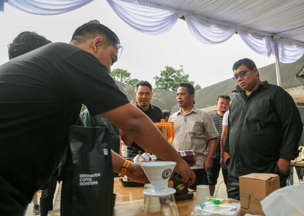 Siantar Coffee Fest 2025 di Lapangan Adam Malik Pematangsiantar, ajang kopi terbesar di kota ini.
