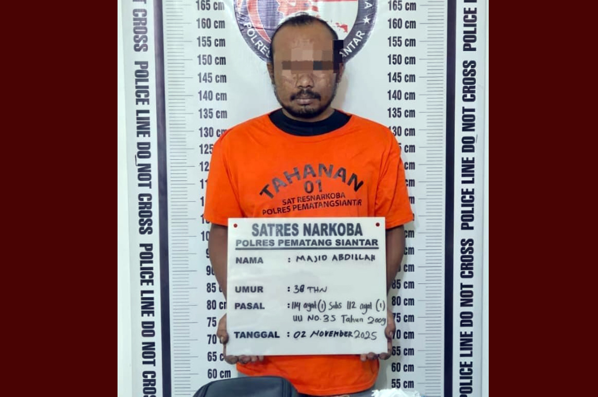 MA, pengedar sabu asal Panei, ditangkap polisi di Jalan Melati Siantar. Barang bukti sabu dan pil ekstasi berhasil disita.