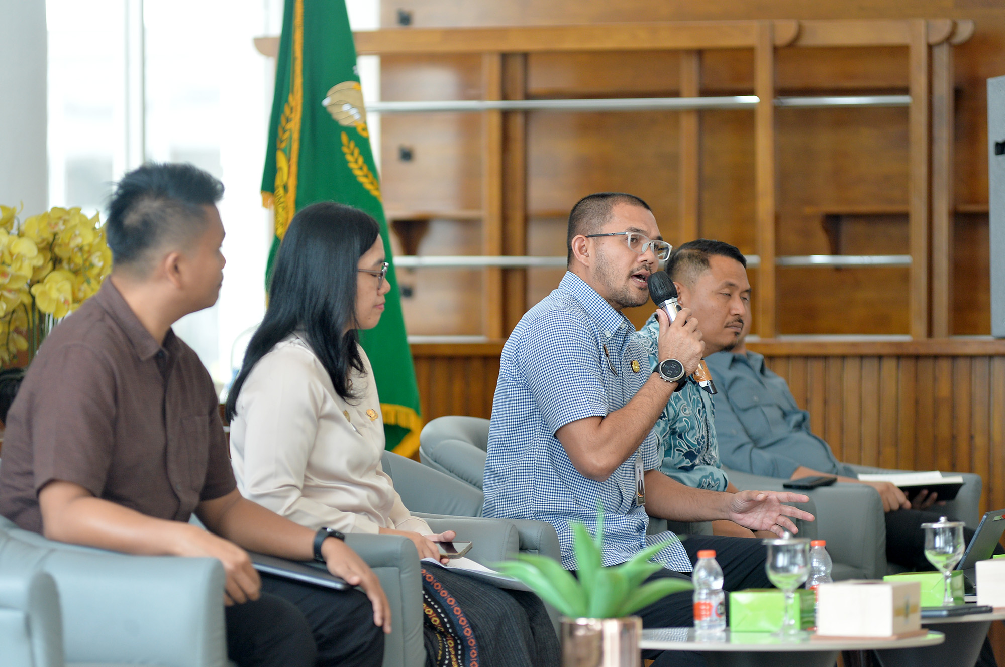 Pemerintah Provinsi Sumatera Utara melalui Dinas Pendidikan menyampaikan perkembangan Program Unggulan Bersekolah Gratis (PUBG) dan kurikulum Marsipature Hutanabe di Kantor Gubsu.