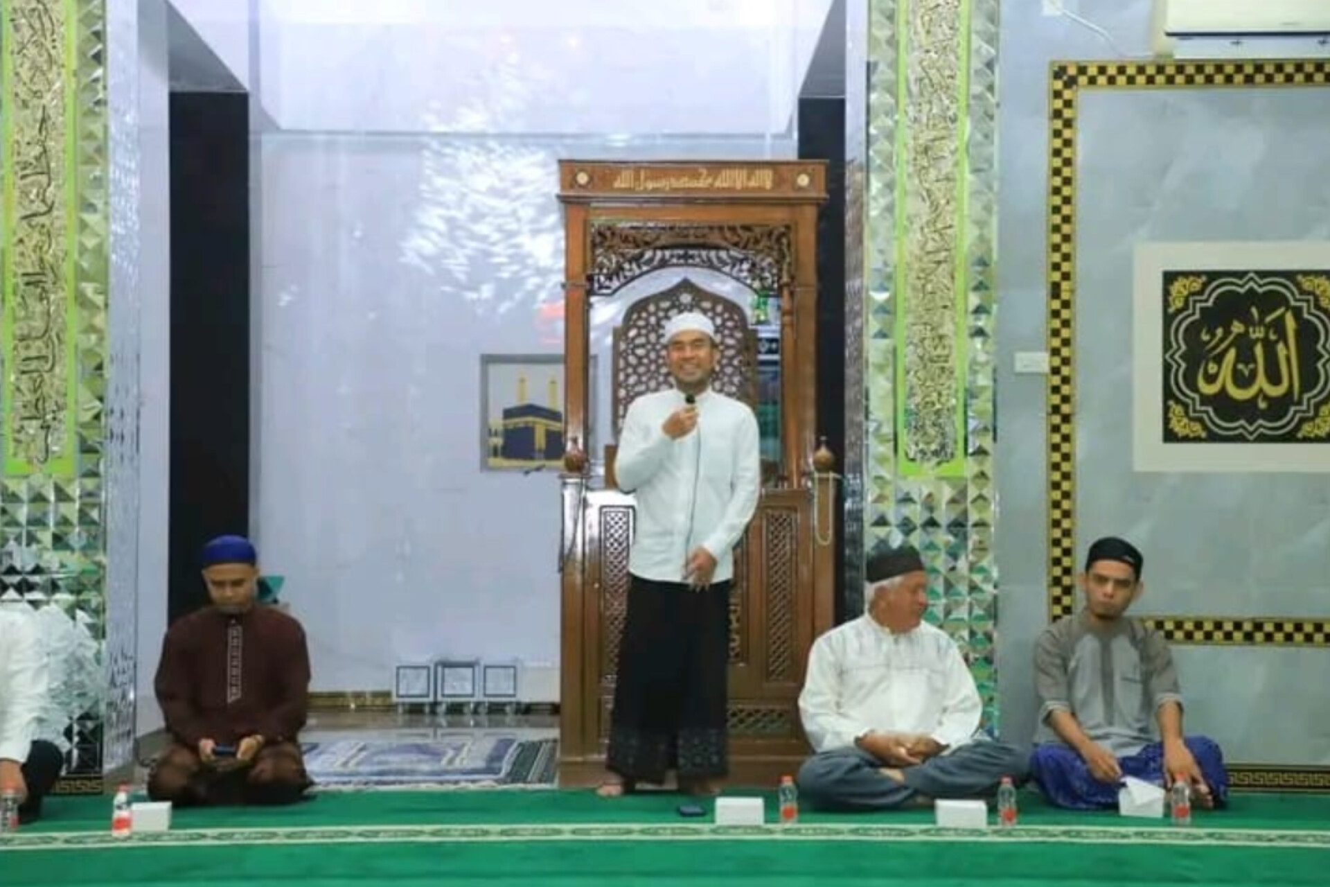 Wakil Bupati Labuhanbatu Utara, Dr H Samsul Tanjung, memimpin Safari Subuh di Masjid Al-Amin, Pulo Tarutung, Jumat (14/11/2025).